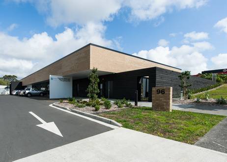 WDHB Community Dialysis Centre by Herbst Maxcey Metropolitan Architects